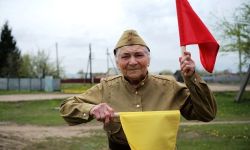 وفاة صاحبة إحدى أشهر الصور في تاريخ الحرب العالمية الثانية